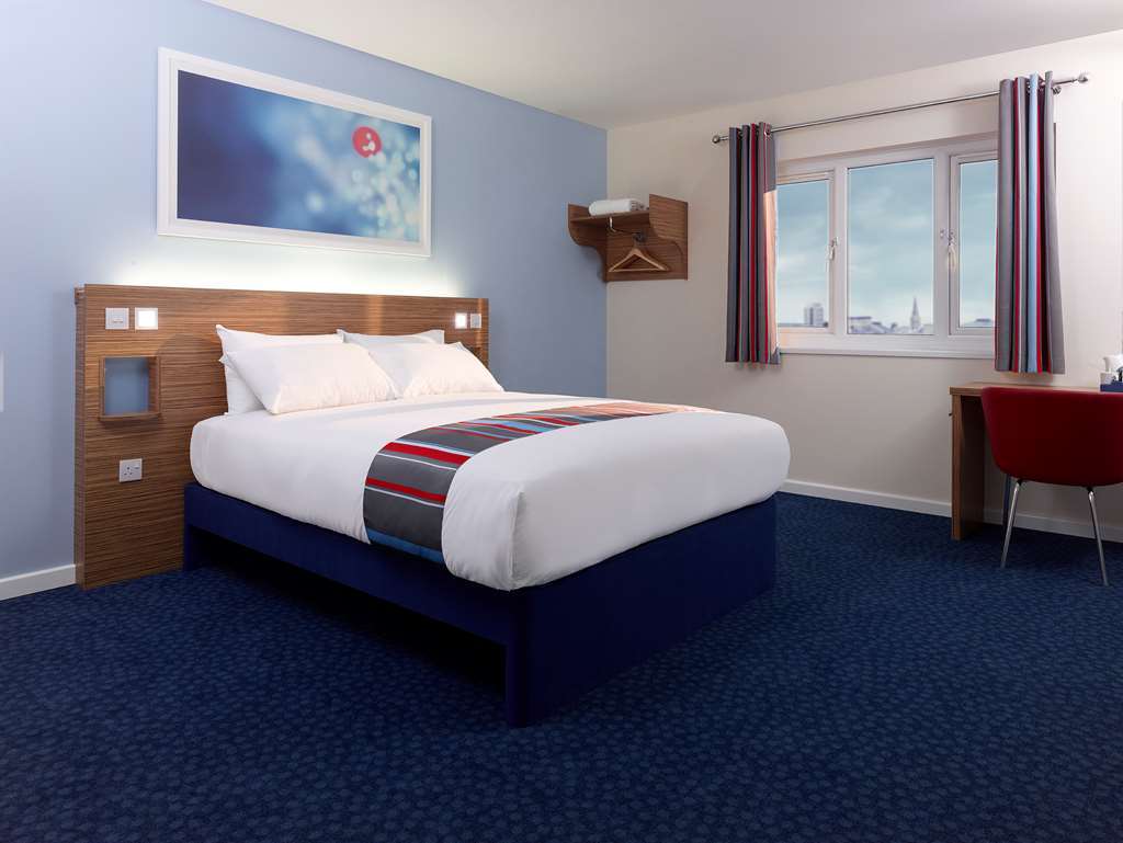 Travelodge Liverpool Stonedale Park Quarto foto